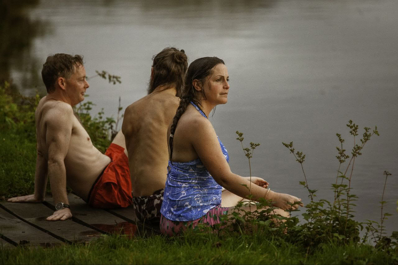 Månedlig velværeklub: Nulstil og genopret – 14. november 2026 - Yoga for indre ild: styrke og klarhed