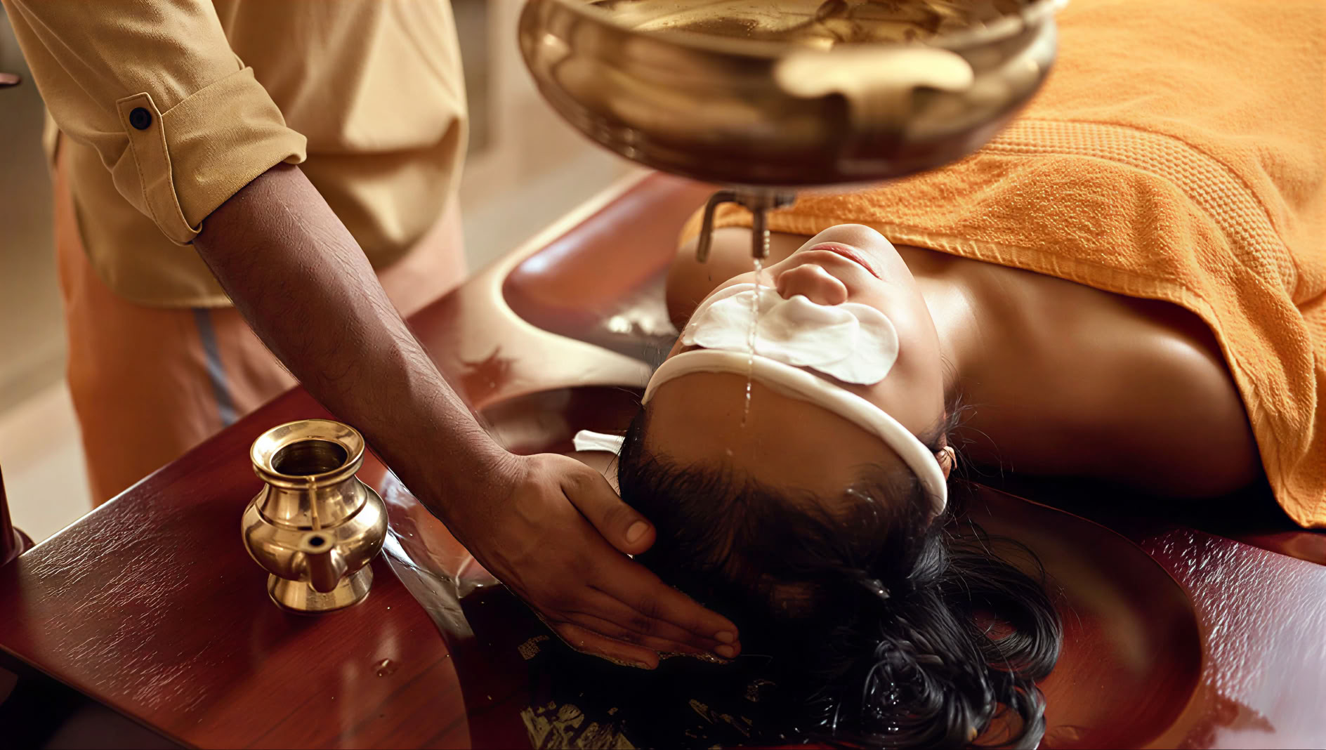 Ultimativ ayurvedisk udrensning | En rejse mod heling og fornyelse i Kerala