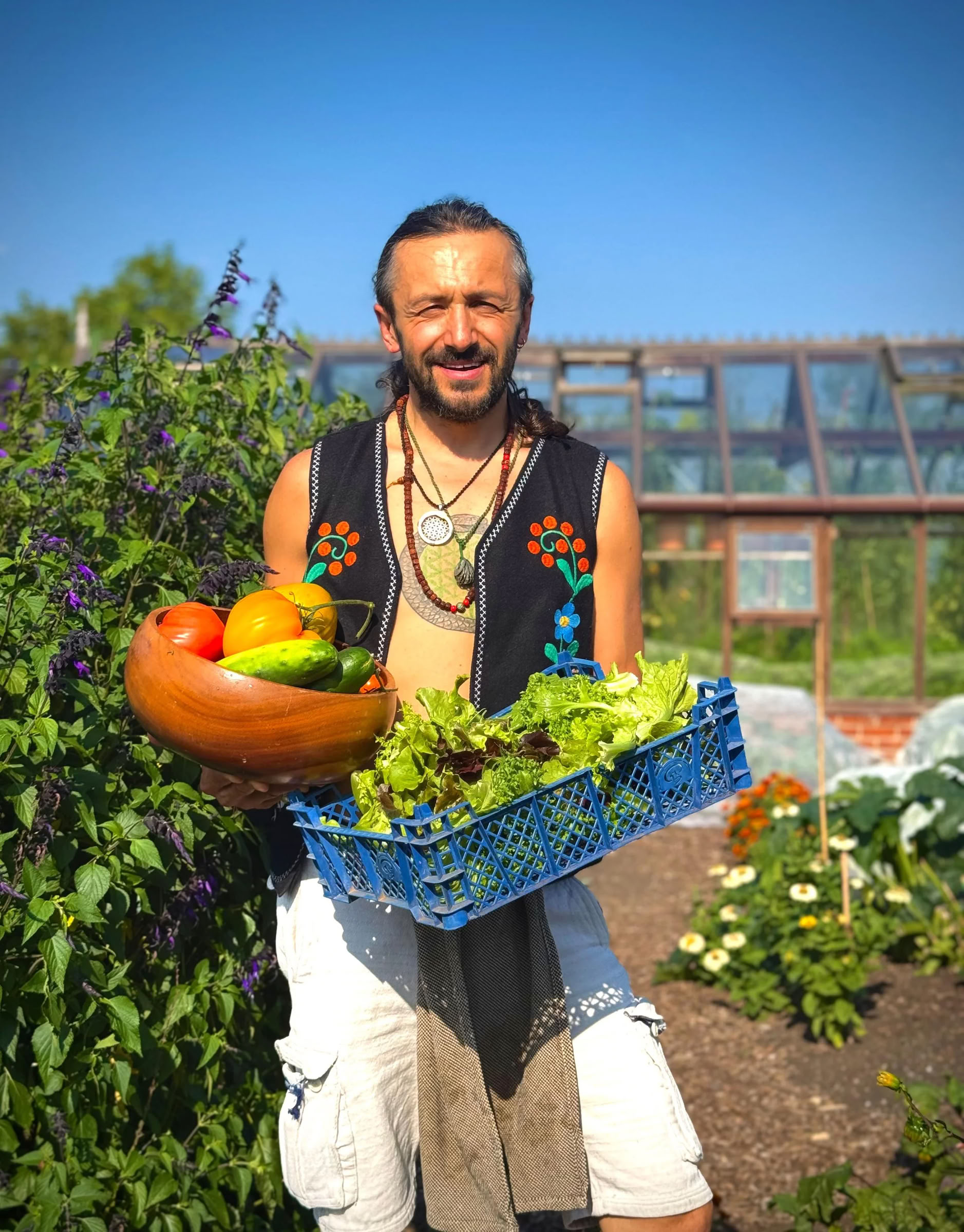 Rod & Hvile - Yoga & Plantebaseret Madlavningsretreat — Emily Gilchrist