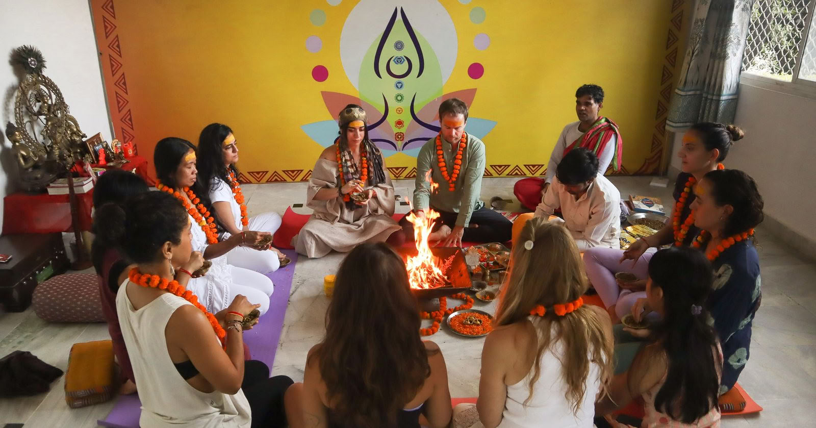 200-timers yogalæreruddannelse i Rishikesh – 2.-30. jan. 2027