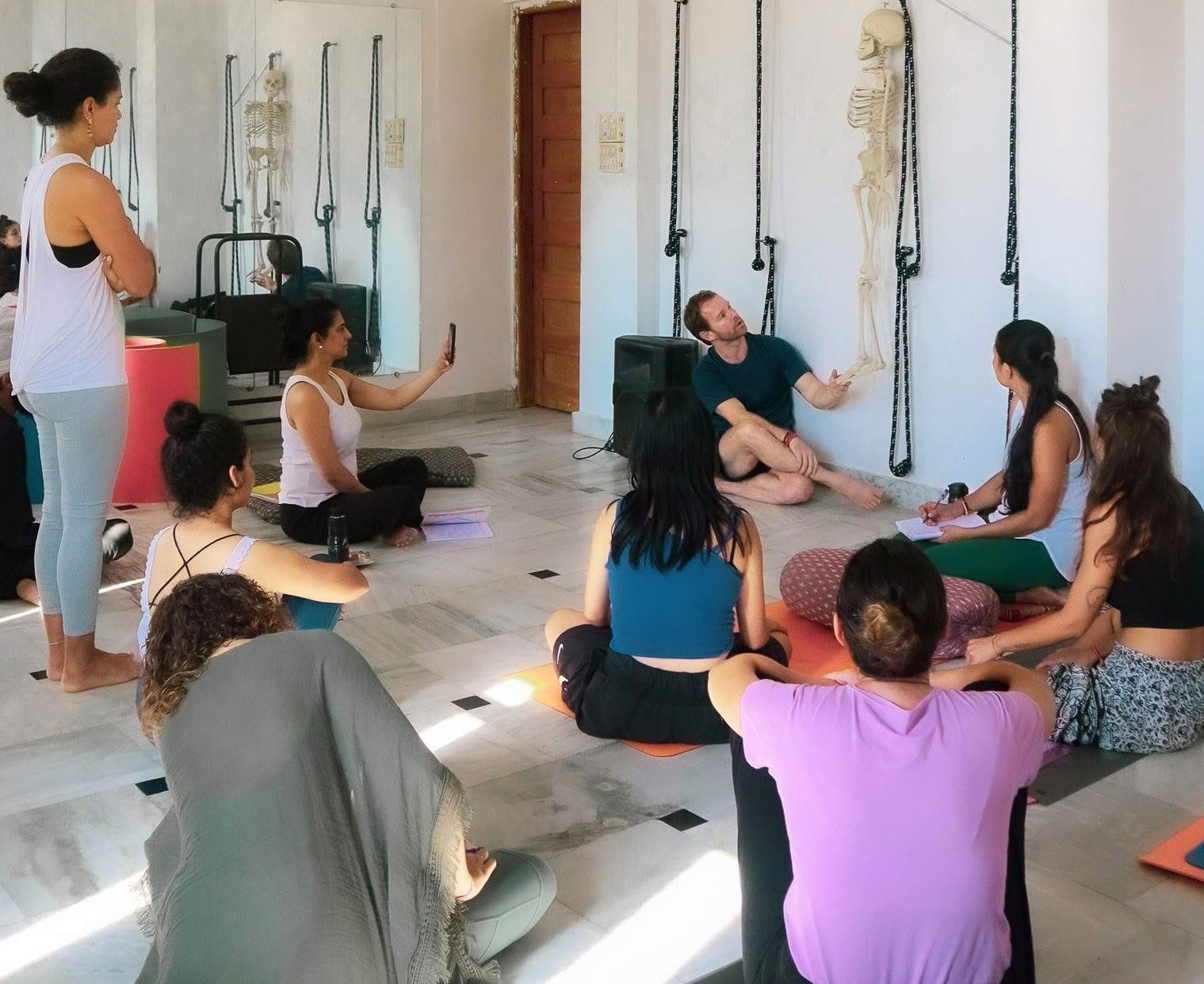 Særlig 200-timers yogalæreruddannelse i Rishikesh – 3.-30. okt. 2026