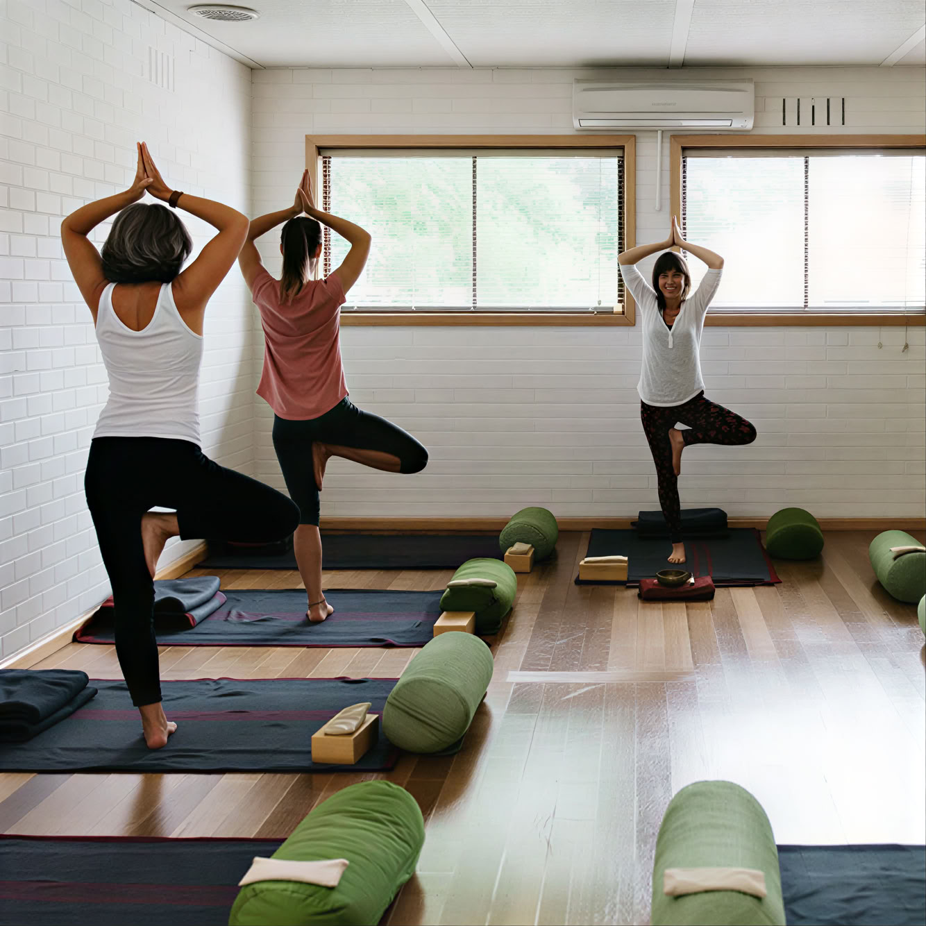 Intuitiv Flow Yoga