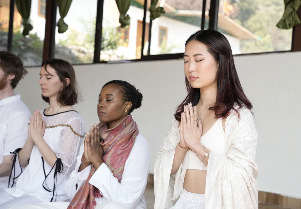 Prænatal- og postnatal yogalæreruddannelse i Rishikesh