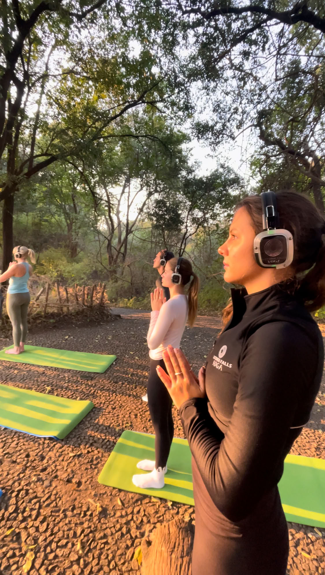 Yoga ved The Falls