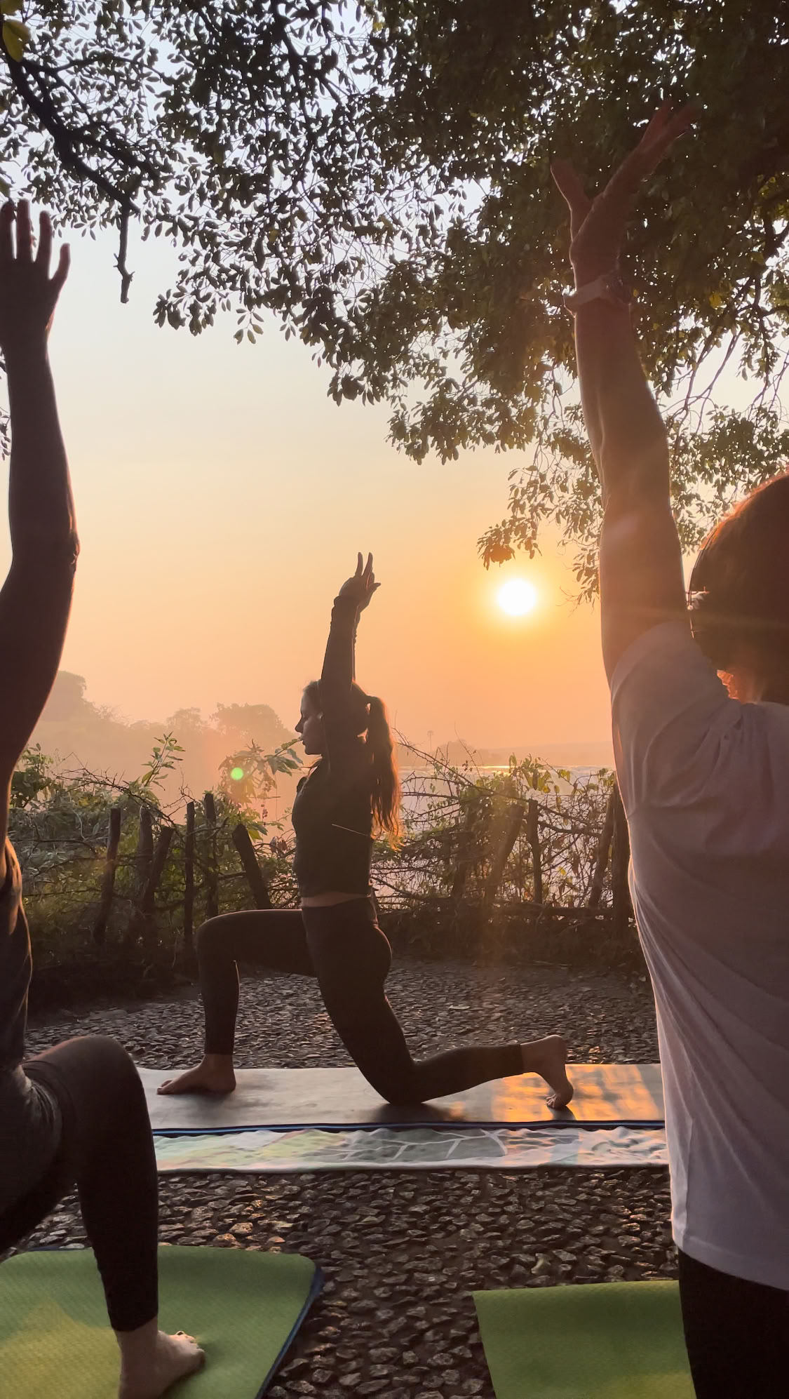Yoga ved The Falls
