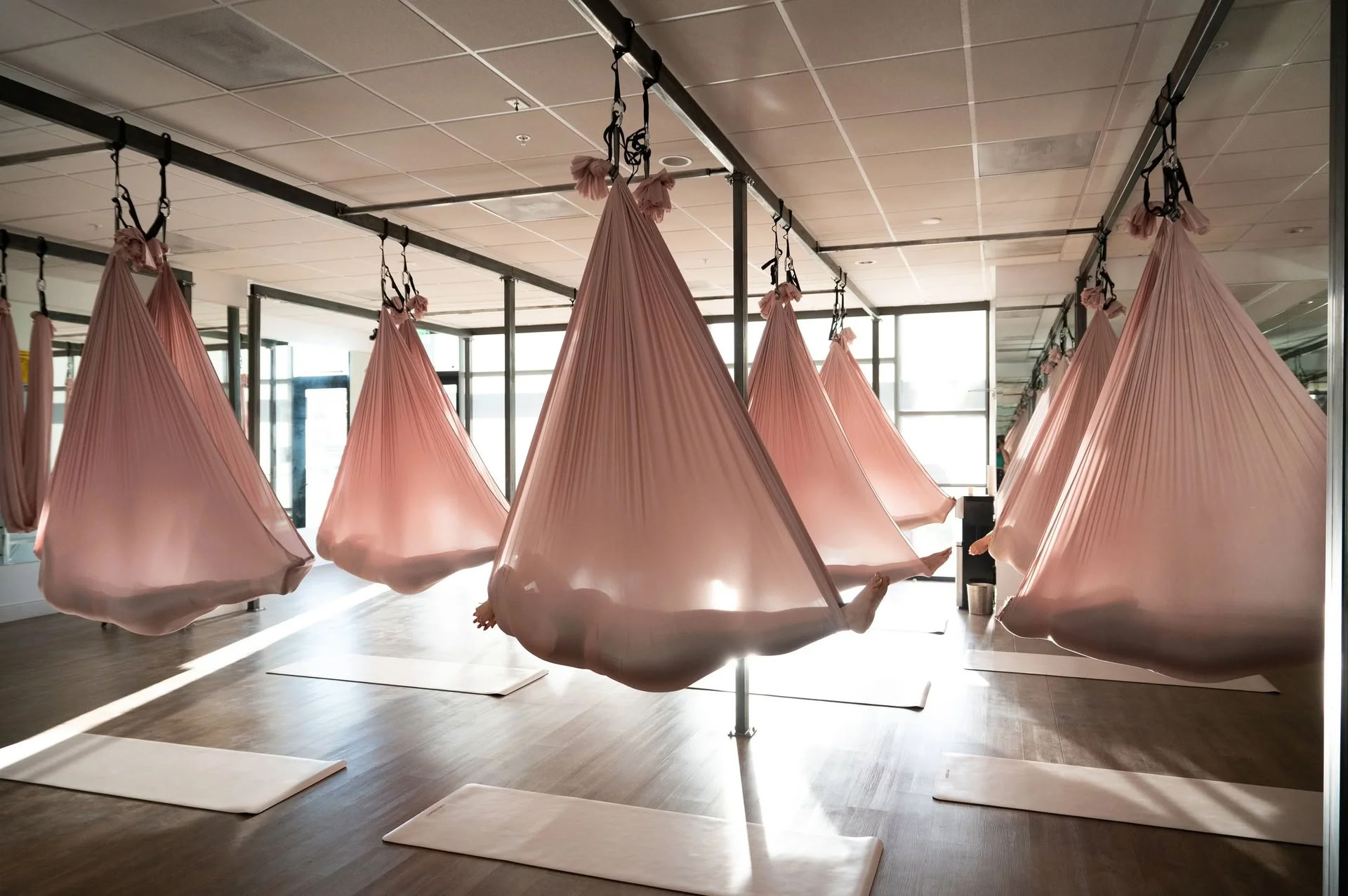 Gratis Aerial Yoga Huntington Beach
