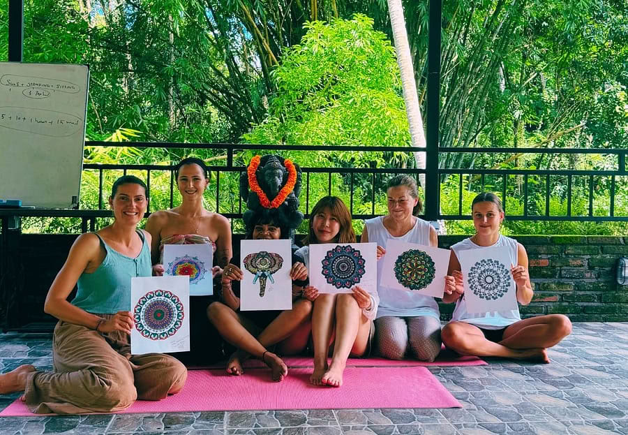200 timers yogalæreruddannelse i Thailand