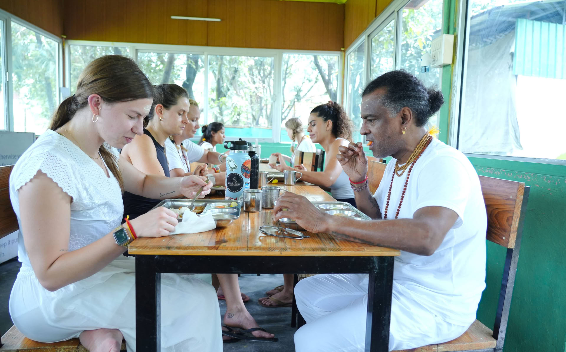 100-timers yogalæreruddannelse i Rishikesh