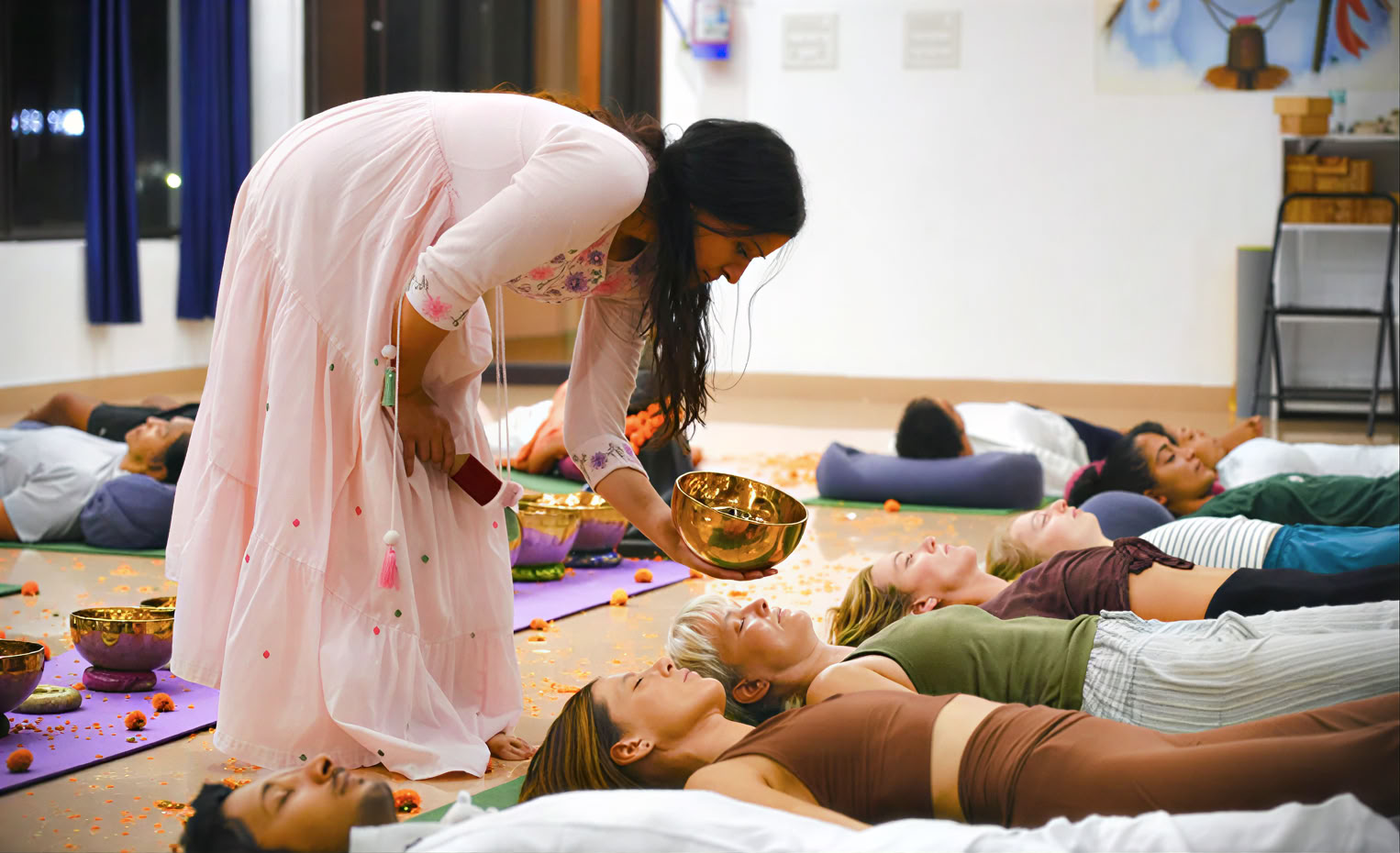Yogauddannelse i lydhealing i Rishikesh