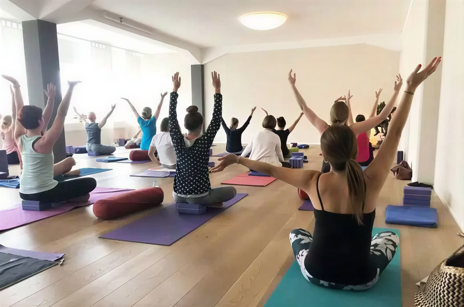 100 timers multi-stil yoga læreruddannelse i Rishikesh