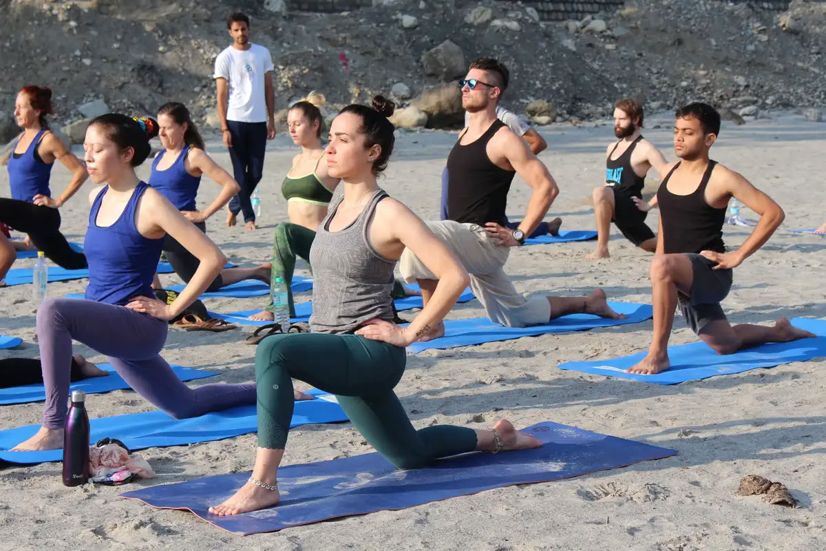 100-timers multistil yoga-læreruddannelse i Rishikesh