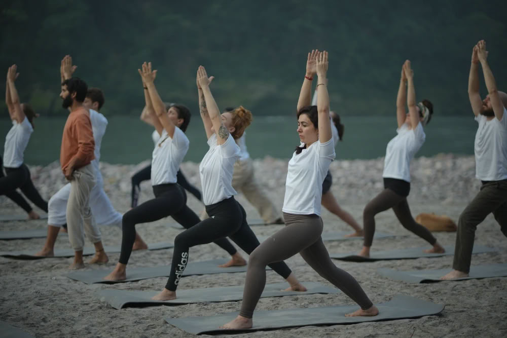 300 timers Hatha-yoga-læreruddannelse