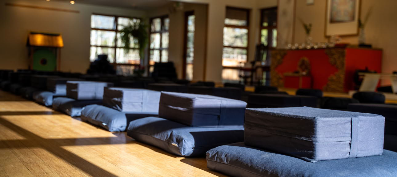 At Sidde i Skønhed: Et 5-dages Stille Meditationsretreat