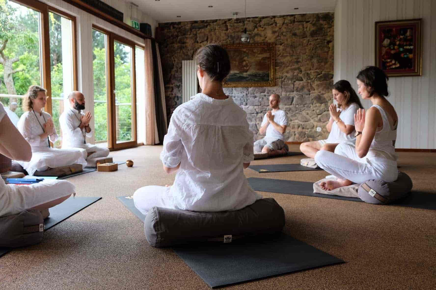 50 timers Yoga Nidra-uddannelse i Tyskland