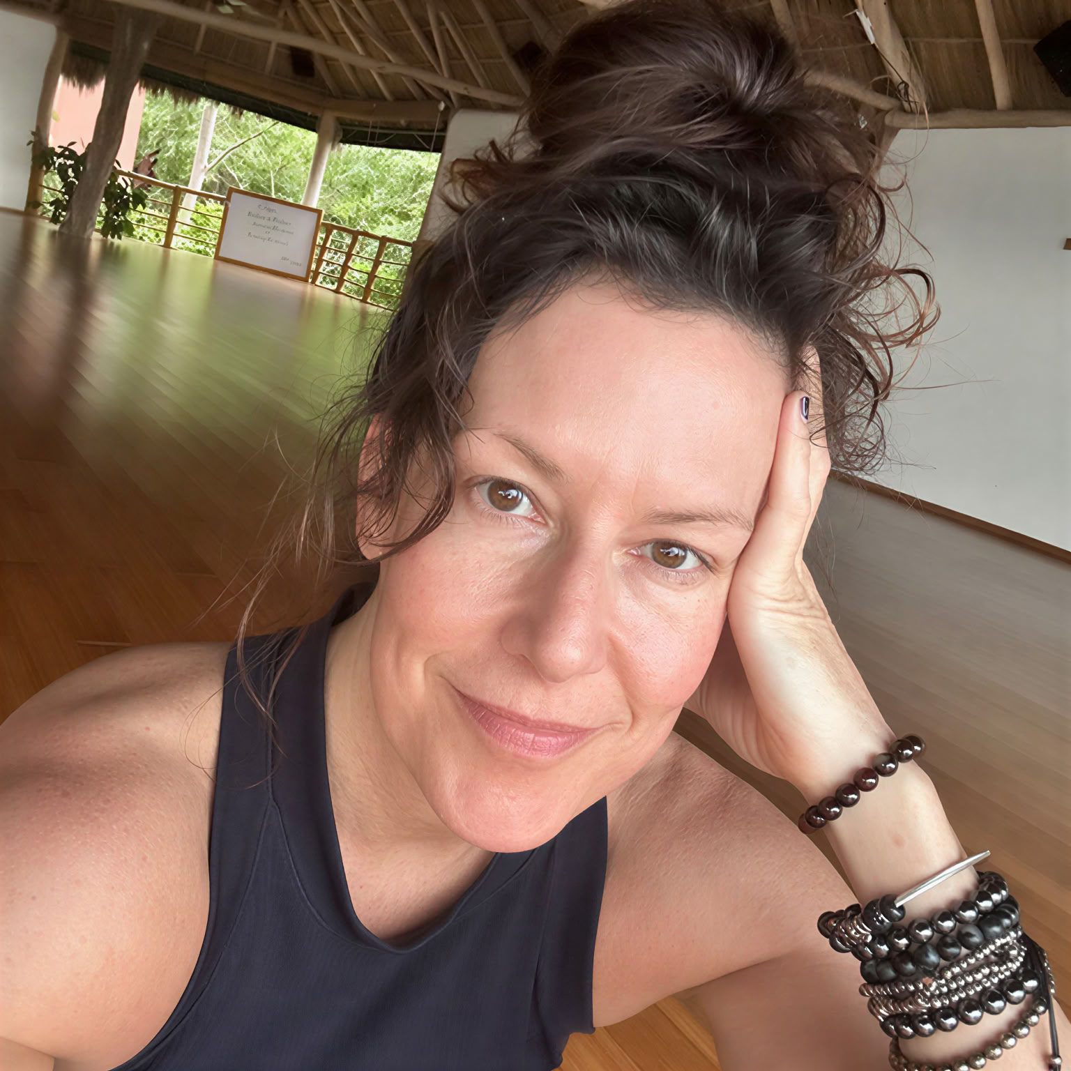 Vinyasa & Chill Forårsfornyelsesretreat med Monika Kaufman