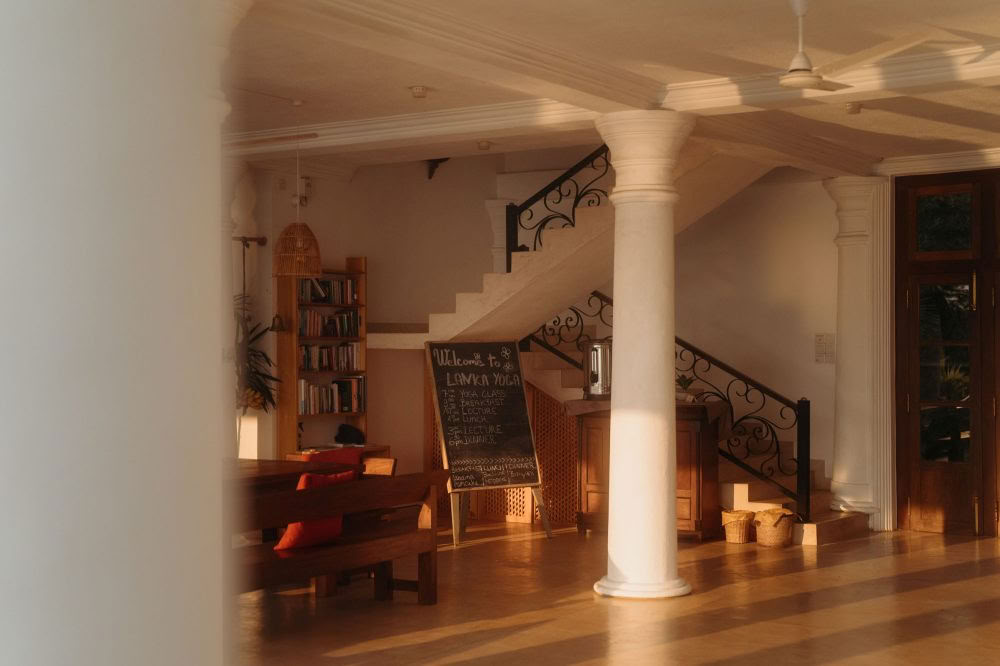 200-timers Synergy Vinyasa-yogalæreruddannelse – september 2026