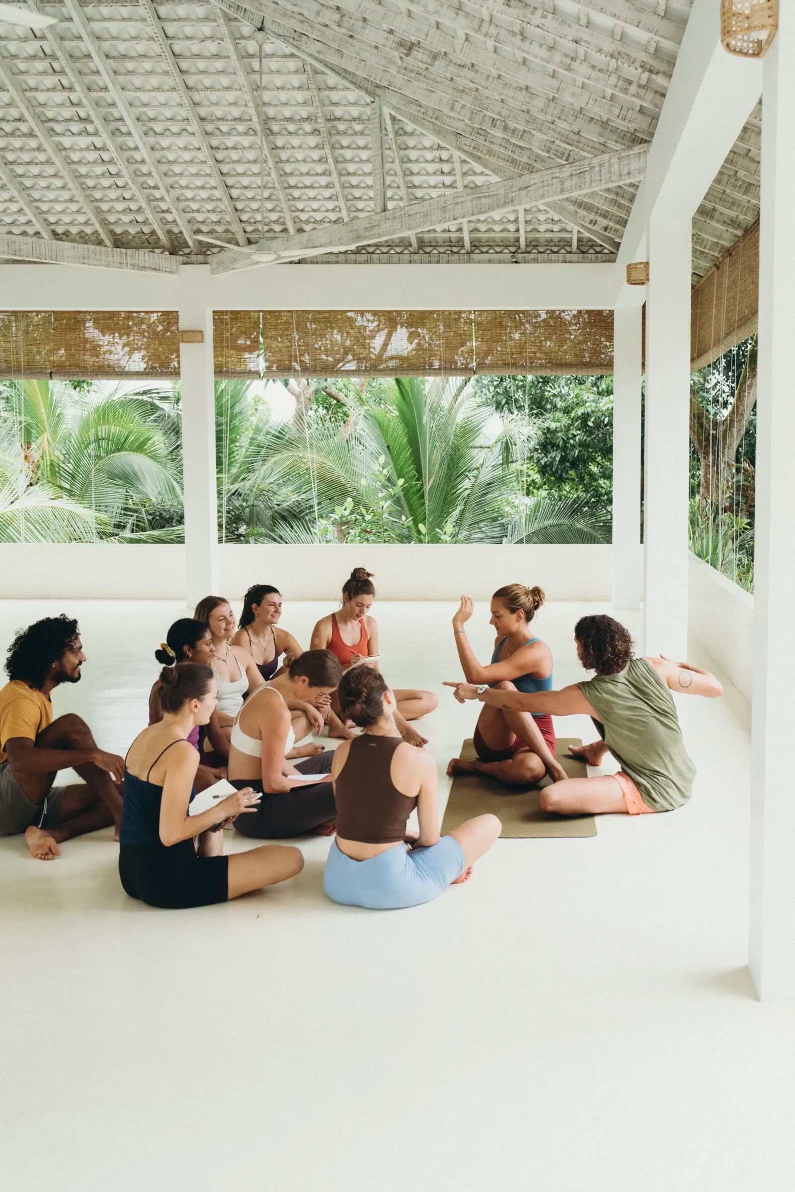 Yoga Synergi Lærerintensiv med Simon Borg-Olivier