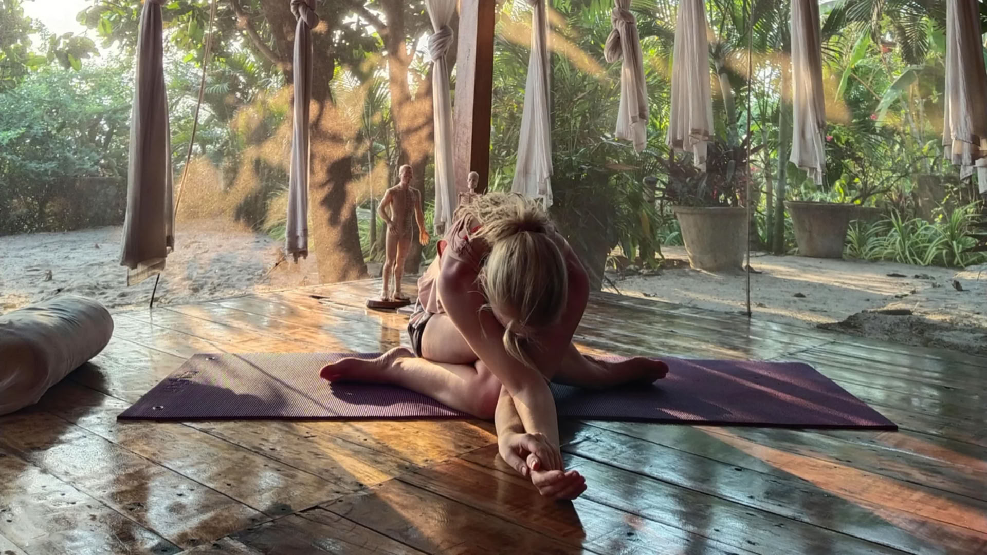 Yin Yoga- og lydhealinguddannelse