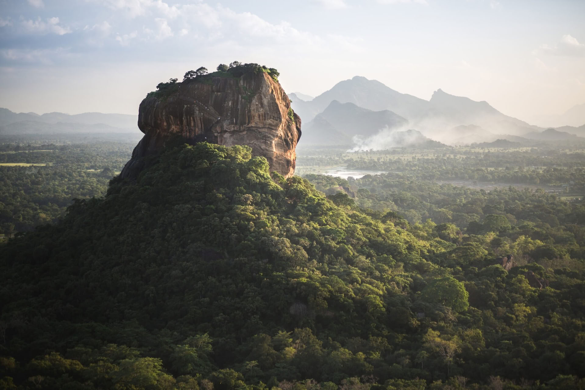 Fredfyldte Stier: 7-dages Sri Lanka-lykke! Yoga, meditation, kultur, natur