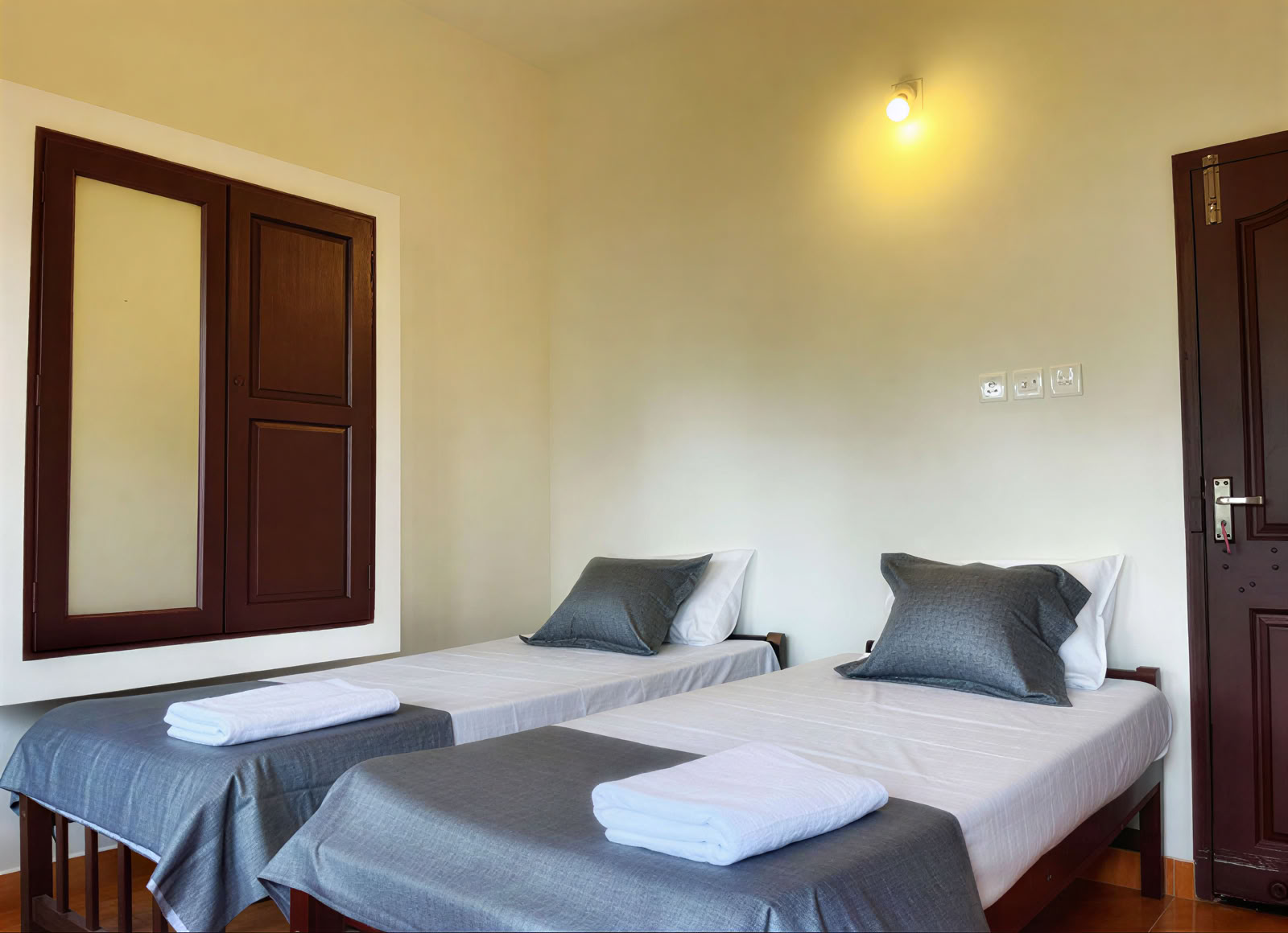 Lydhealingkursus i Varkala, Kerala