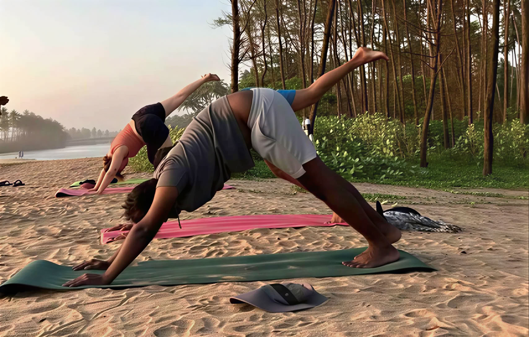 100-timers yogalæreruddannelseskursus i Kerala