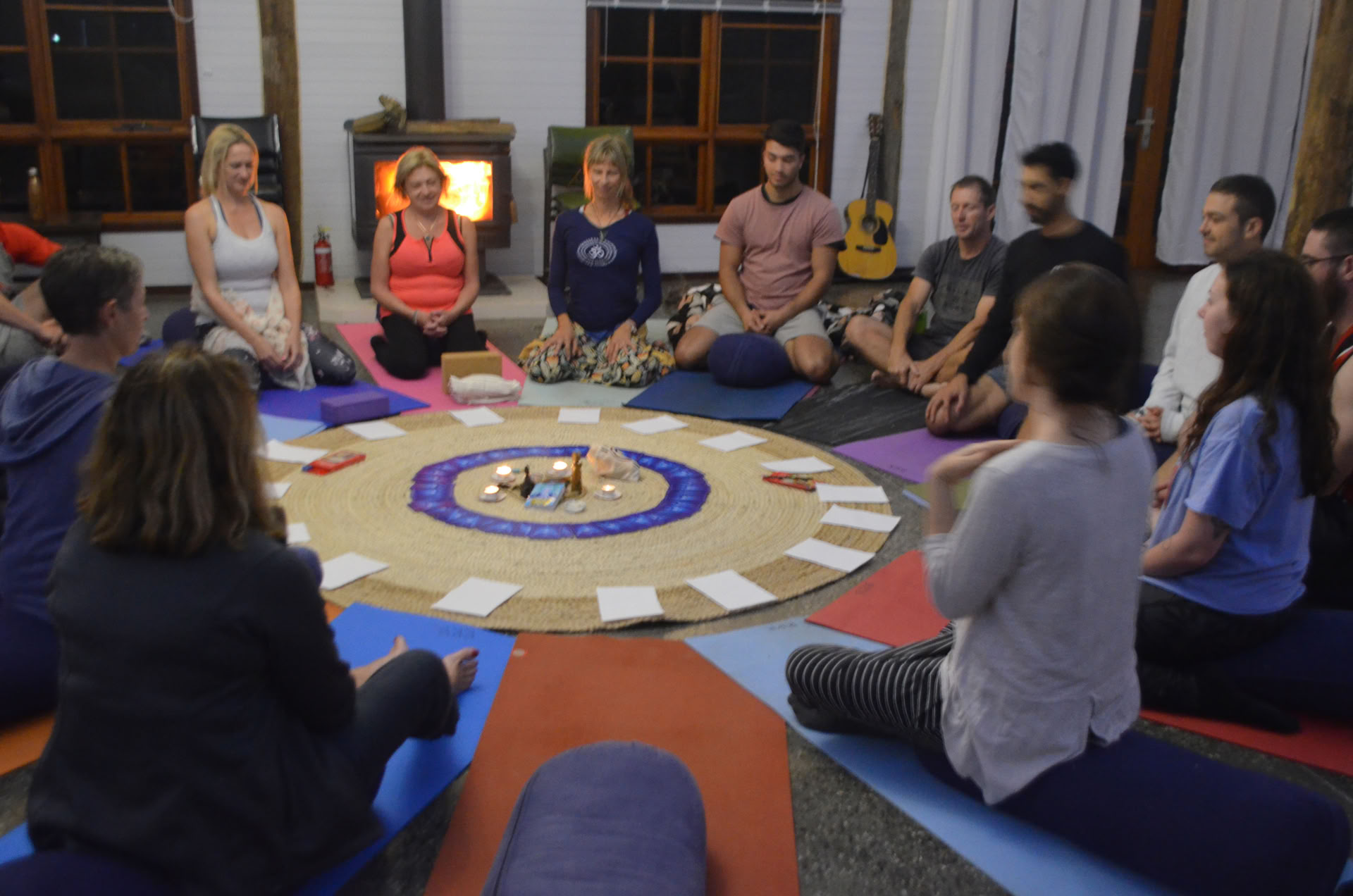 Yoga læreruddannelse – Dini Martinez