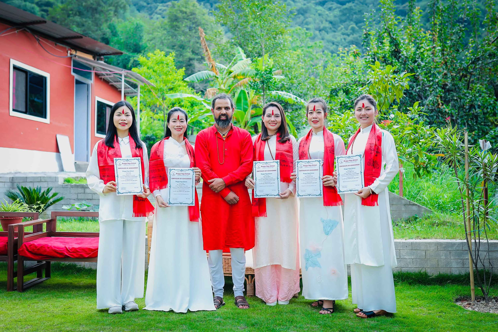 500 timers yoga- og meditationlæreruddannelse i Nepal