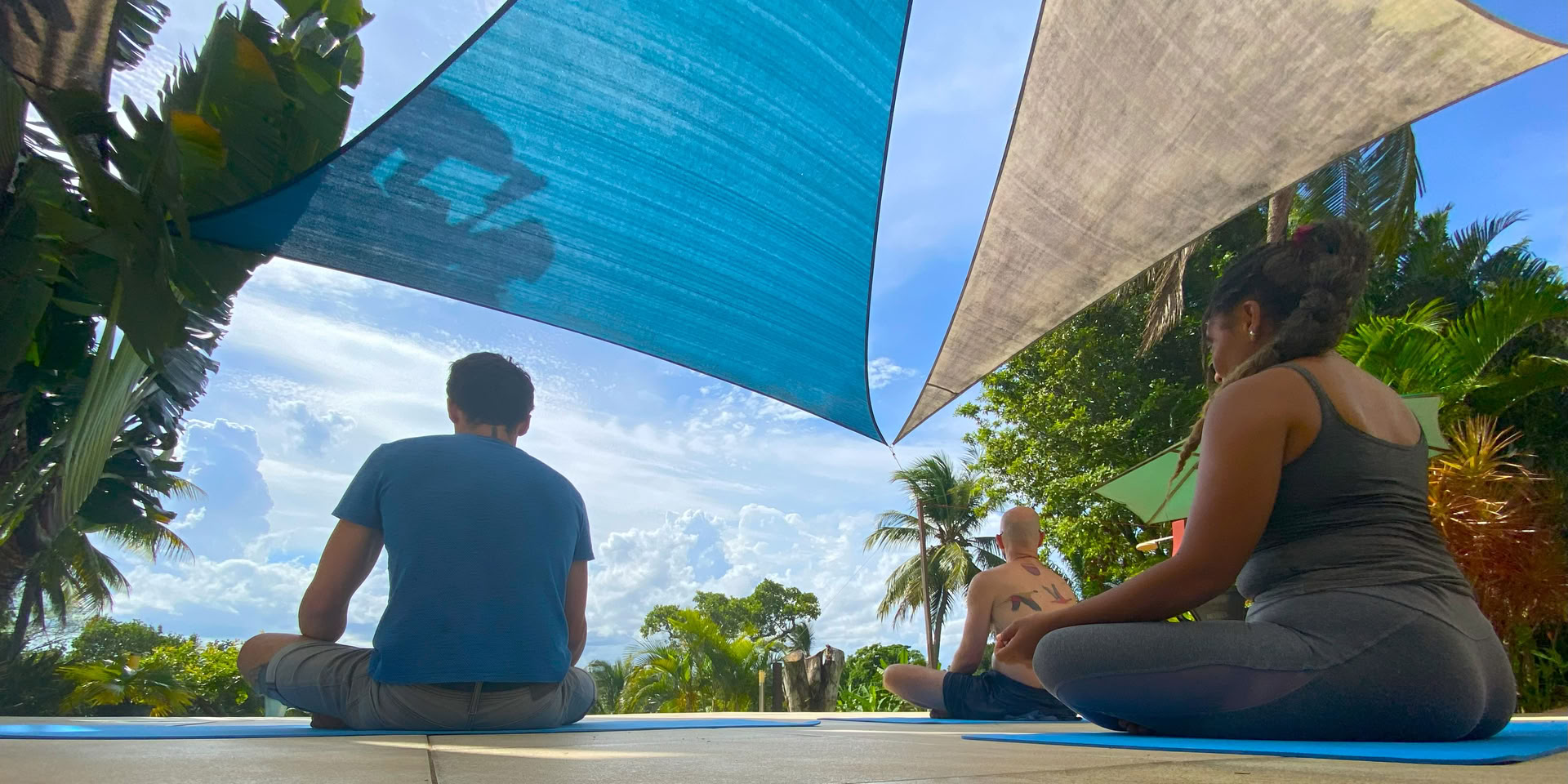 14-dages ayahuasca-retreat med Flow Brazil Yoga / meditation og massage