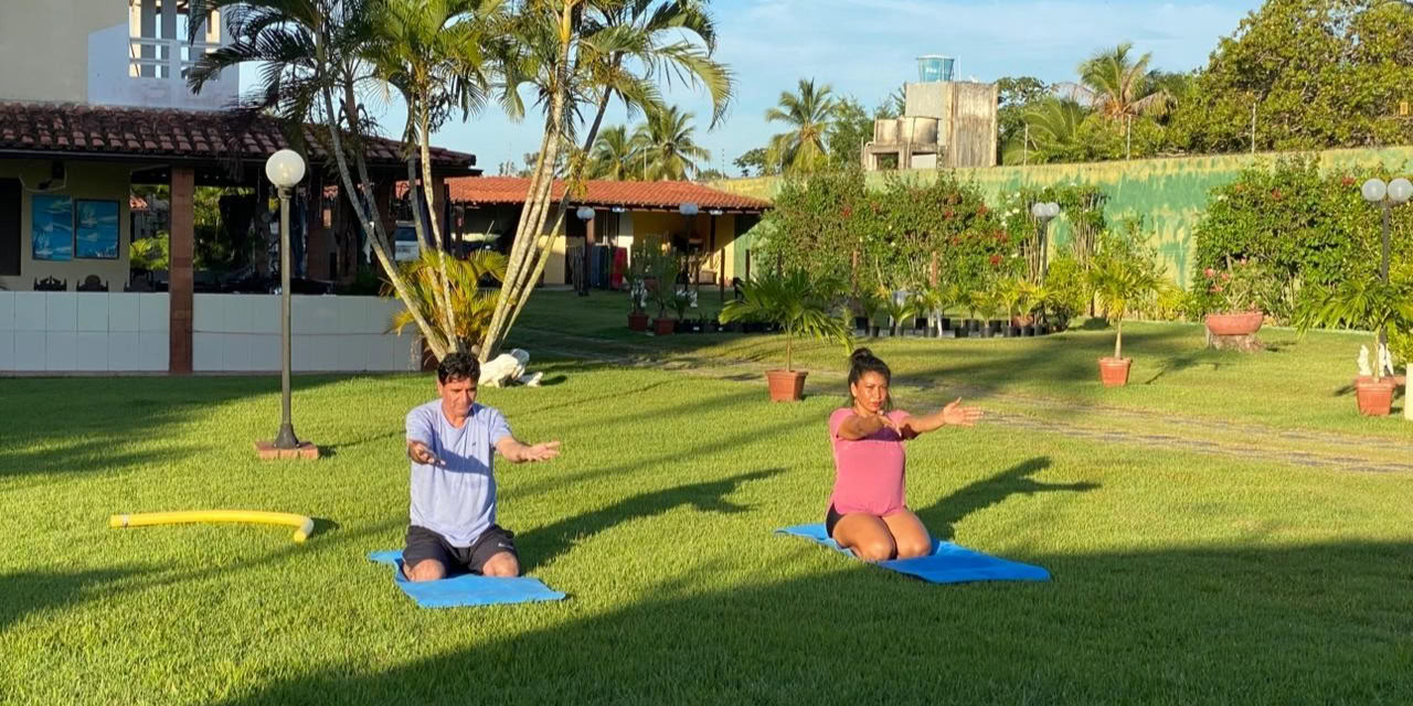 14-dages ayahuasca-retreat med Flow Brazil Yoga / meditation og massage