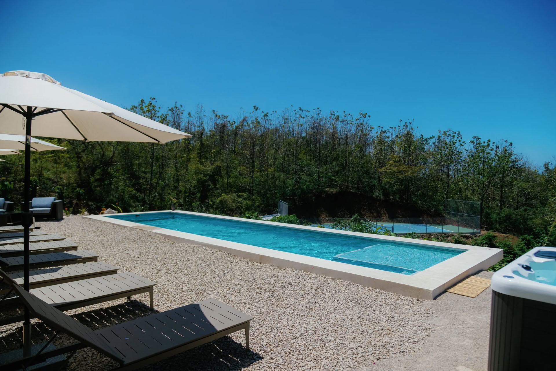 Surf-retreat