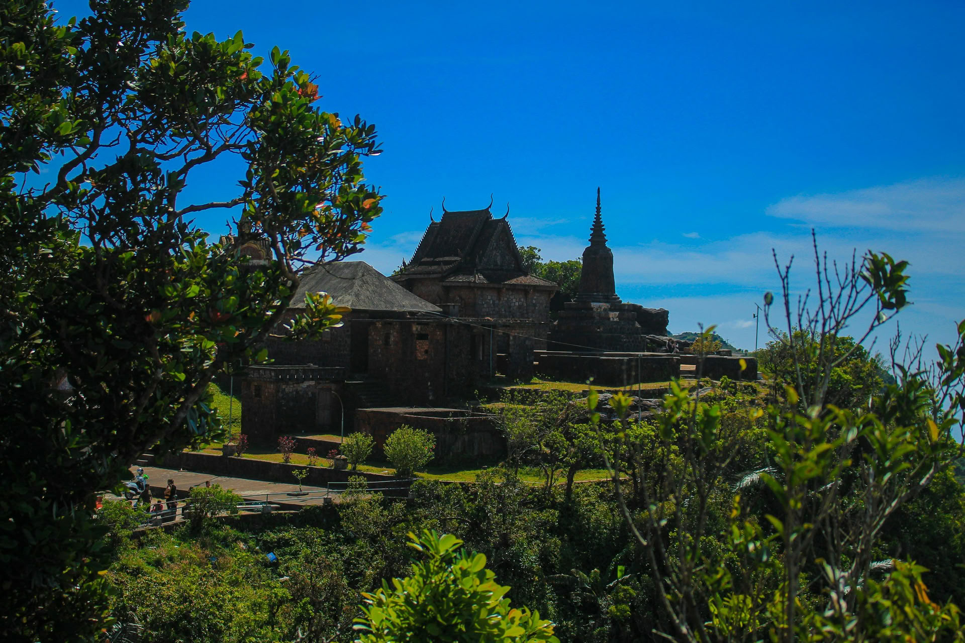 Cambodja - templer, cykling, vandfald, vandring og kajaksejlads-eventyr