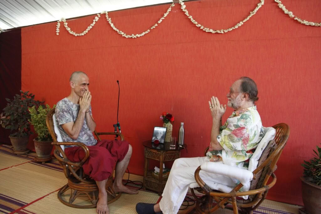Lørdag + Søndag Morgen: Yoga og Meditation