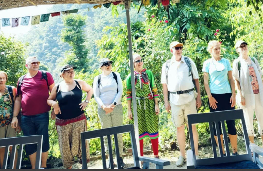 100 timers yogalæreruddannelse i Rishikesh
