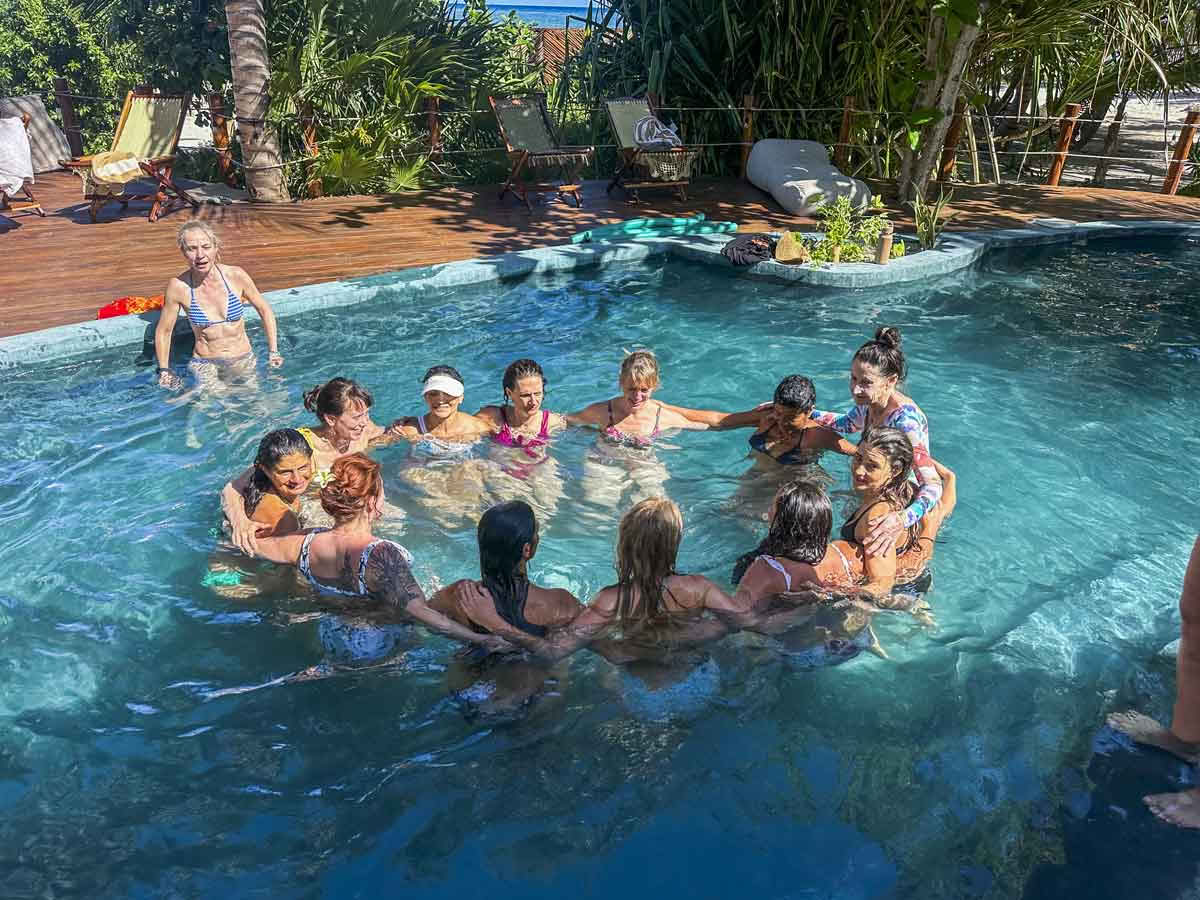 Vågnende Kvinderetreat: I Vandets Spejl