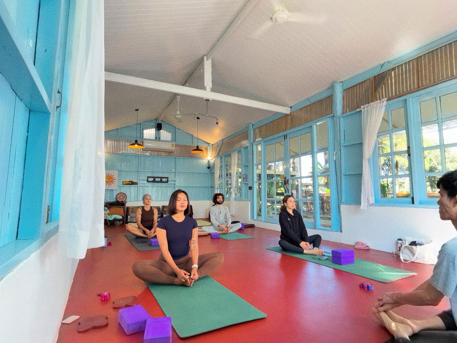 Yoga læreruddannelseskursus 200 timer