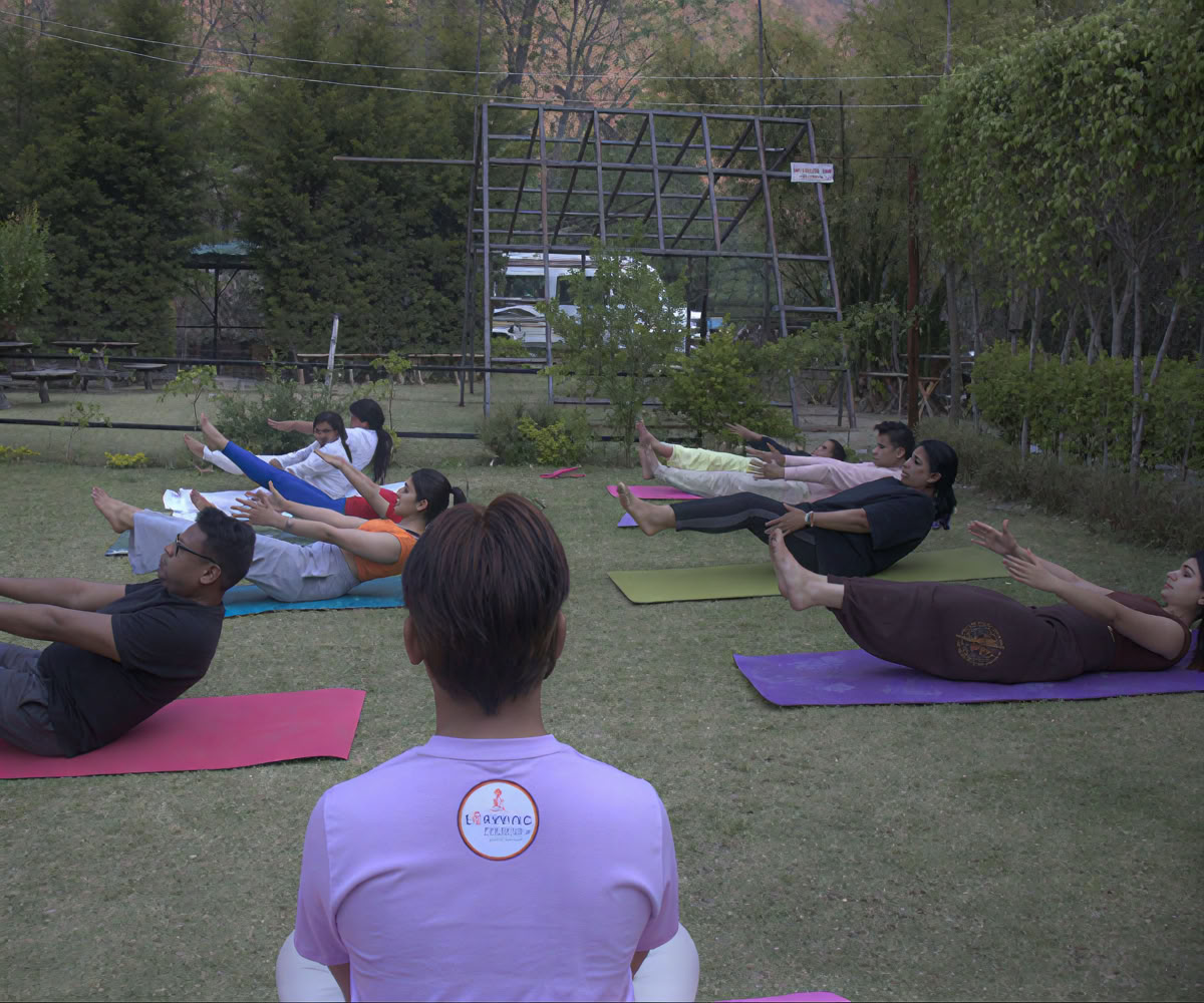 300 timers yogalæreruddannelse