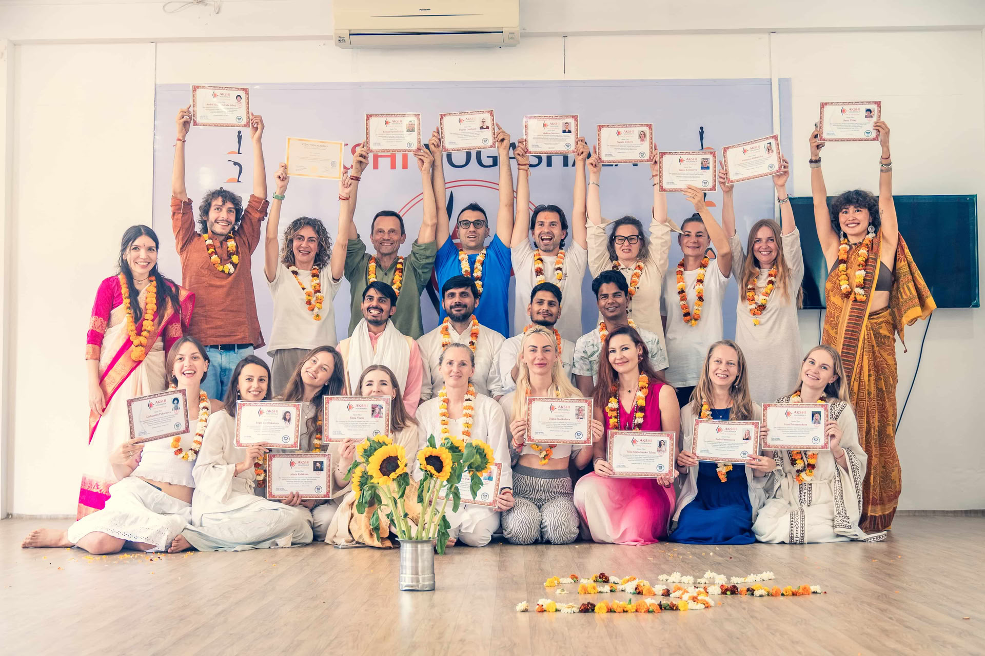 100 timers pranayama-læreruddannelse i Rishikesh
