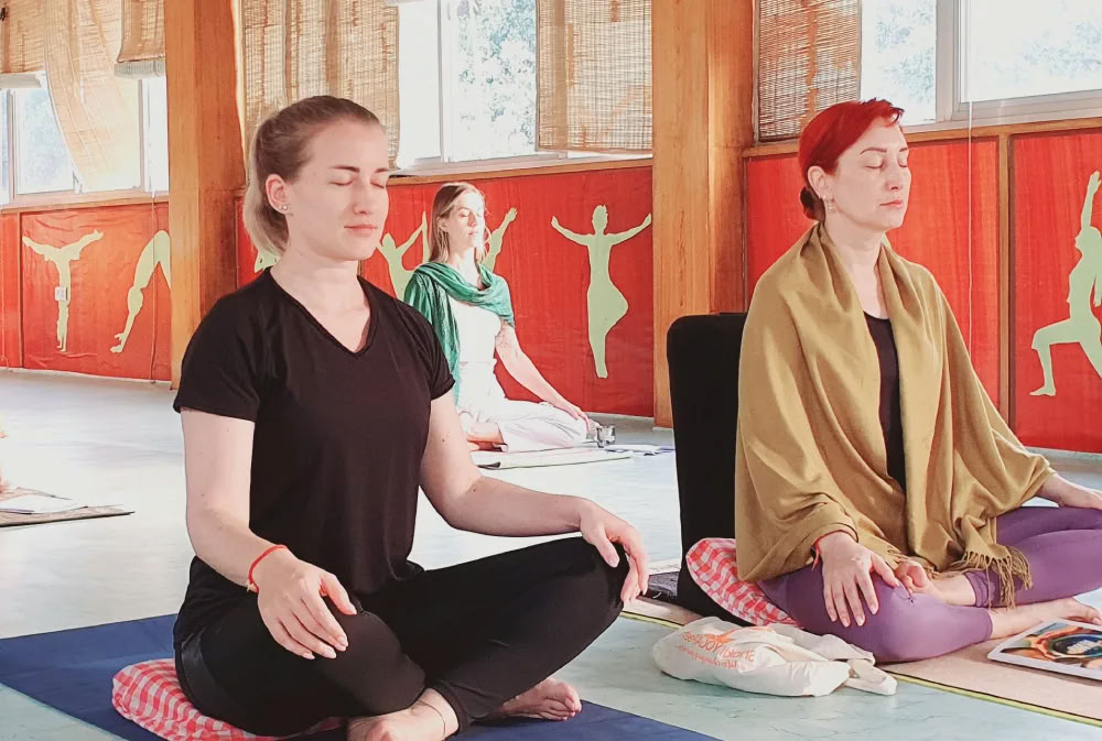 500 timers yogalæreruddannelse i Rishikesh – 3. feb.