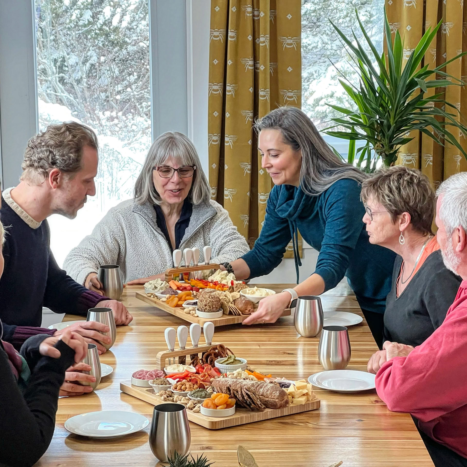 Sjælsøstre, der nyder et retreat