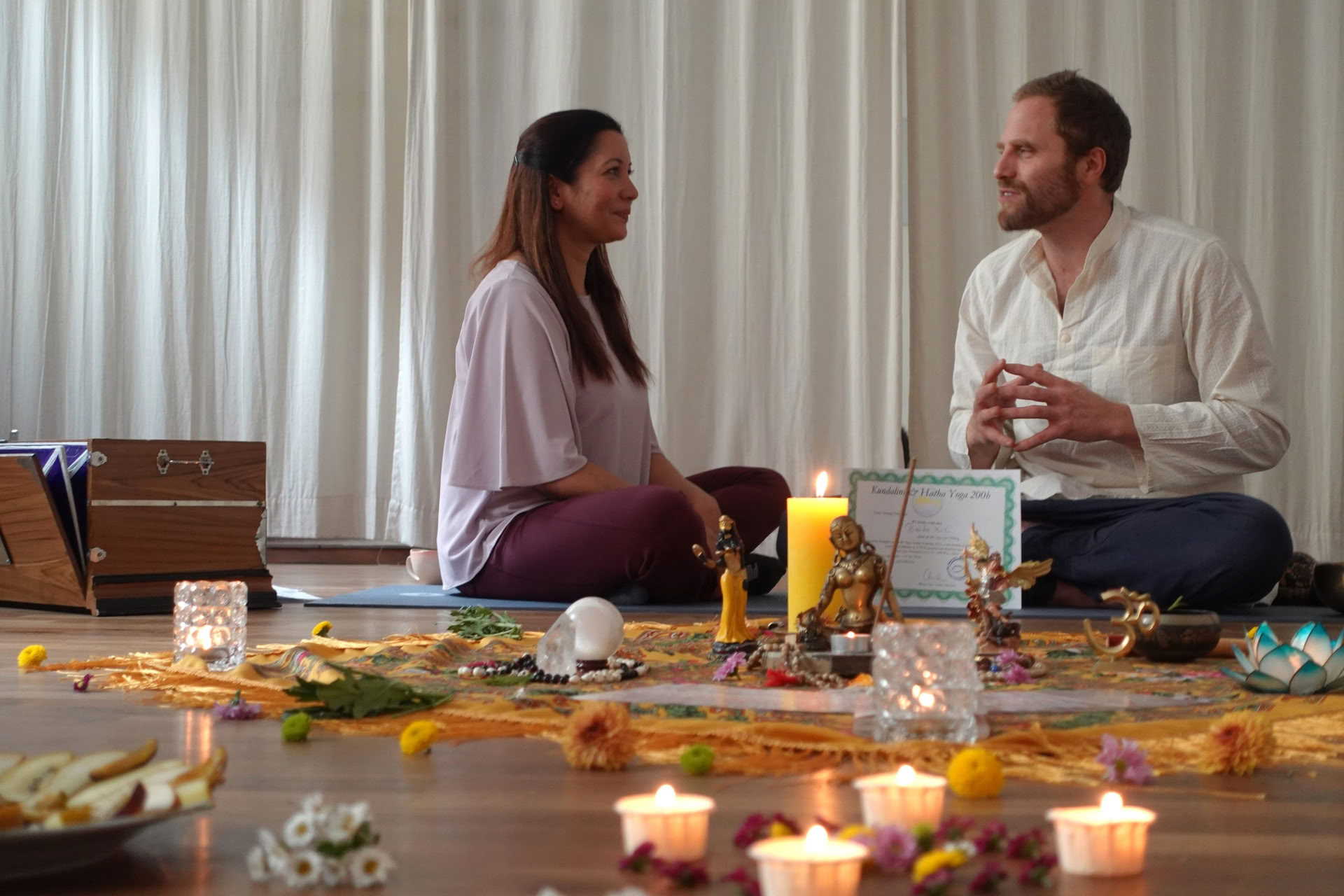 200-timers RYT® Yoga Alliance-læreruddannelse