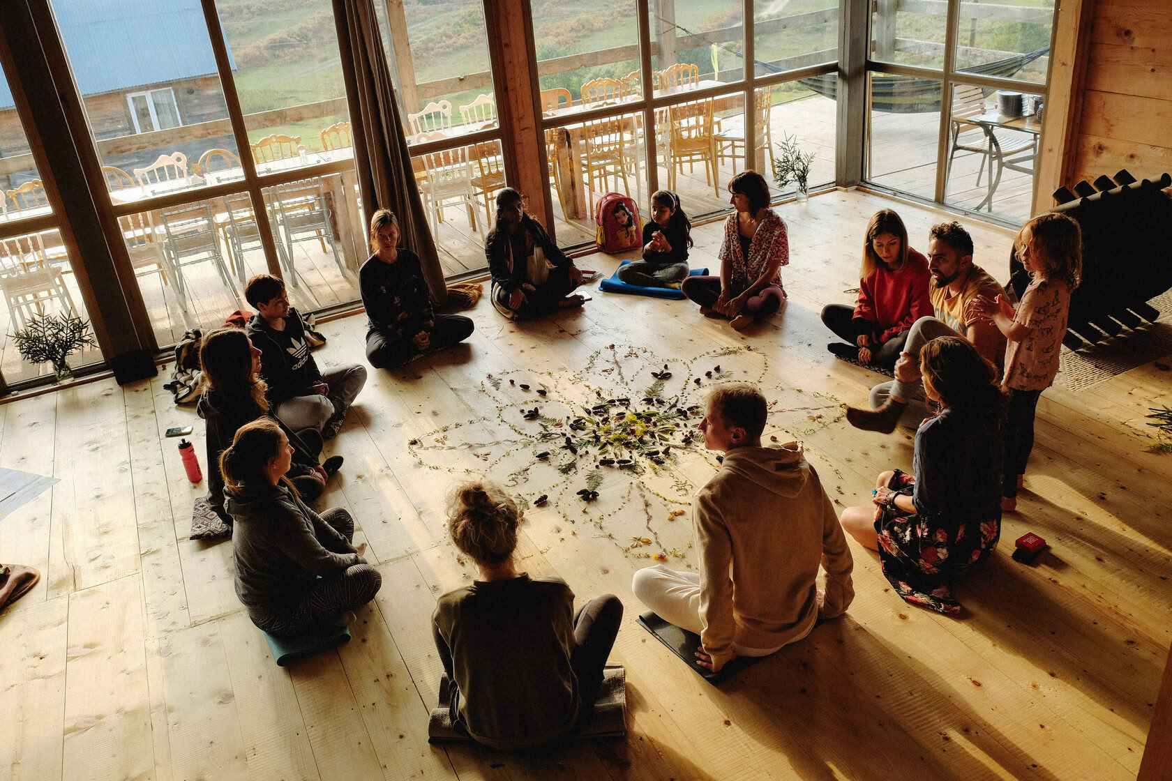 Jordforbindende weekendyoga-retreat