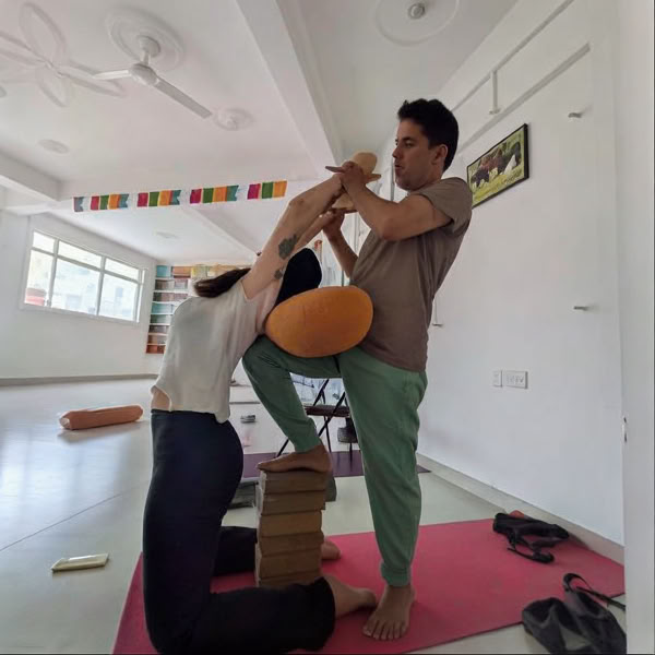 300-timers yogalæreruddannelse i Rishikesh