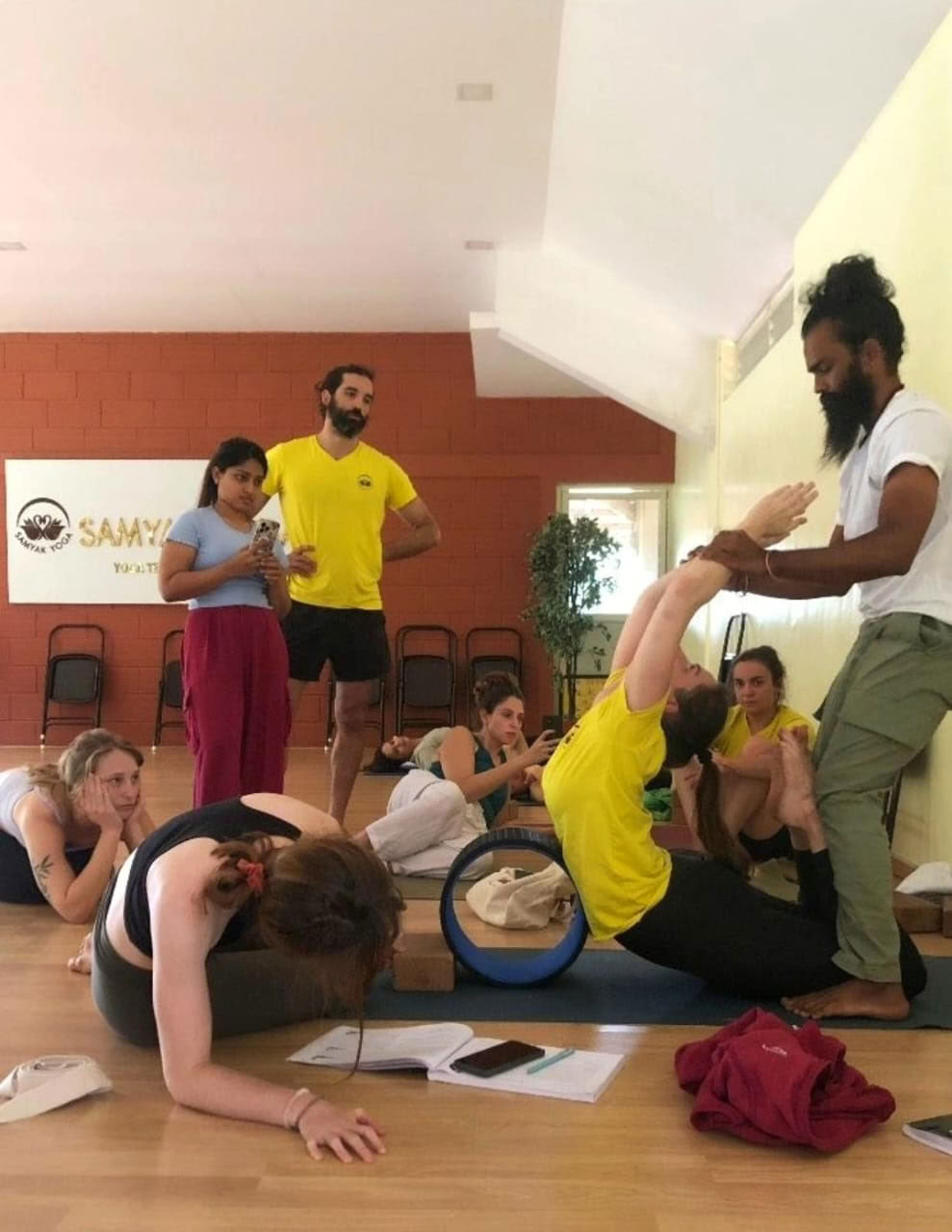100 timers internatundervisning i pranayama for lærere