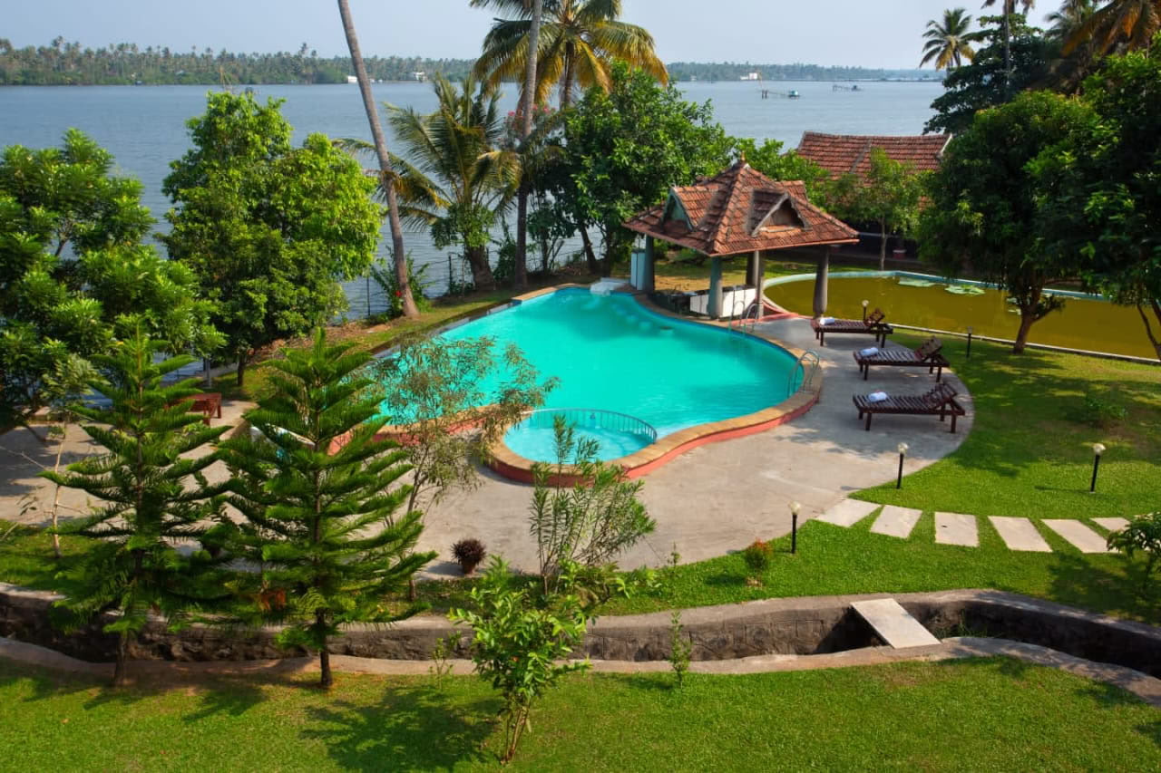 Kerala Panchakarma-retreat