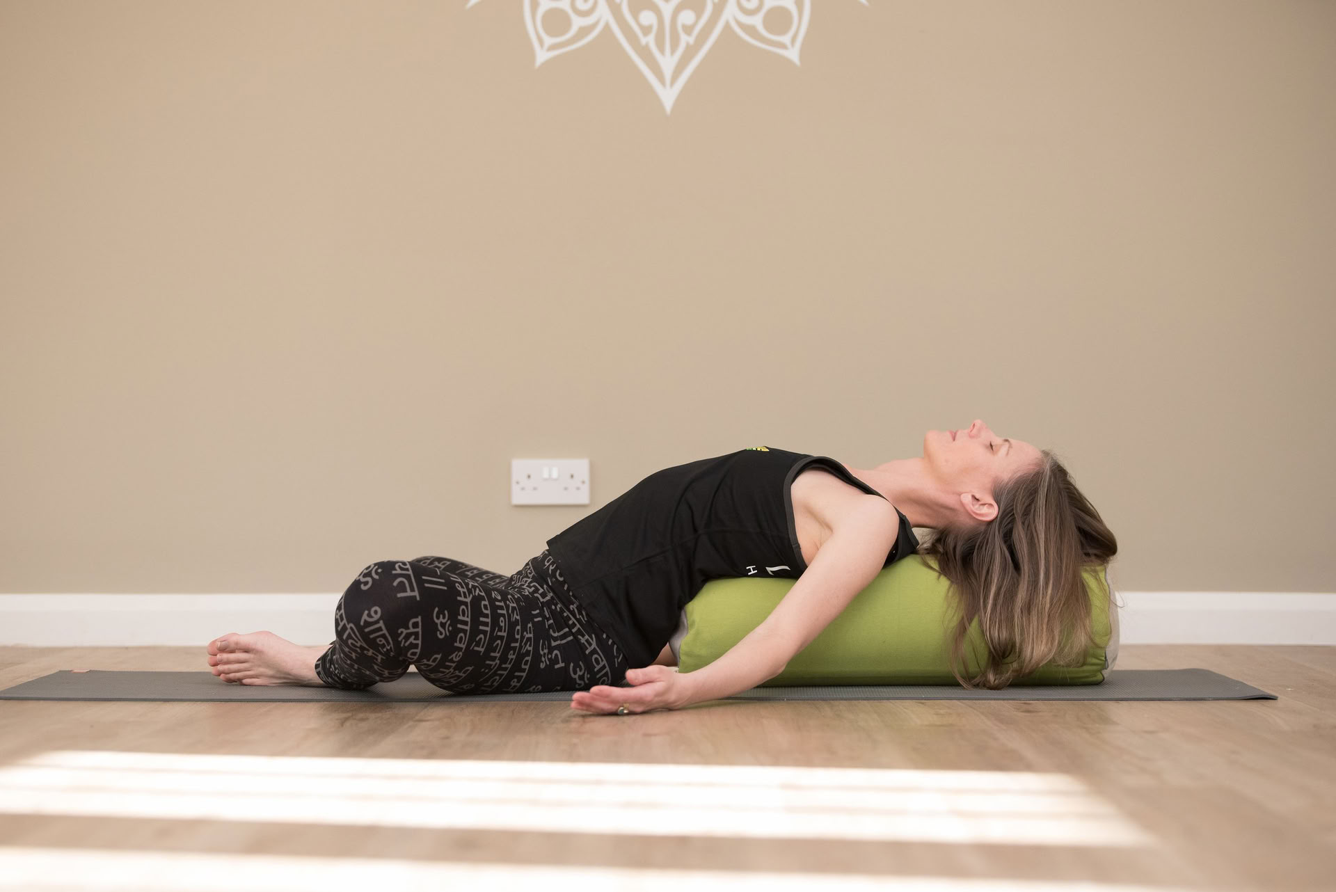 Rest & Restore: Restorativ yogalæreruddannelse CPD (30 timer) — The Yoga Yurt