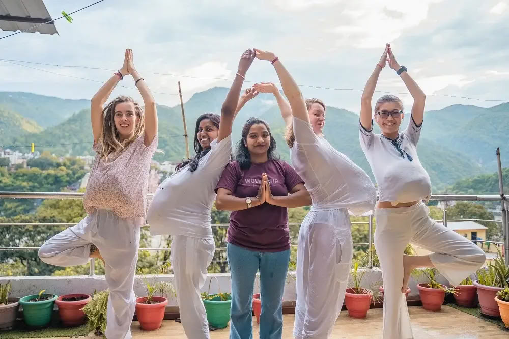 85-timers yogalæreruddannelse i prænatal yoga i Rishikesh