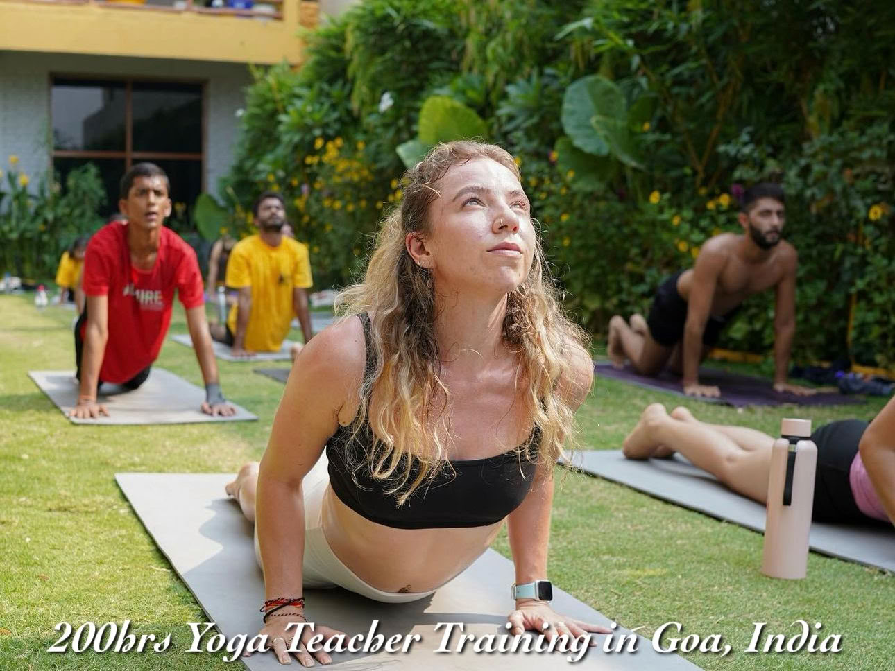 300-timers yogalæreruddannelse i Varkala, Kerala, Indien