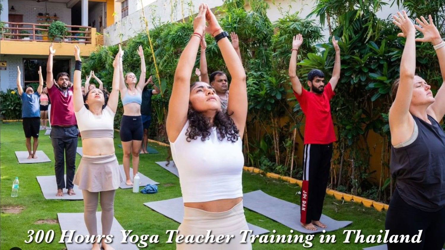 300-timers yogalæreruddannelse i Thailand