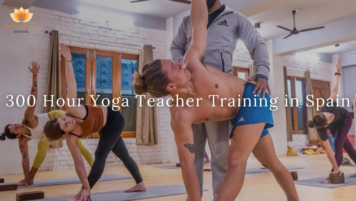 300-timers yogalæreruddannelse i Thailand