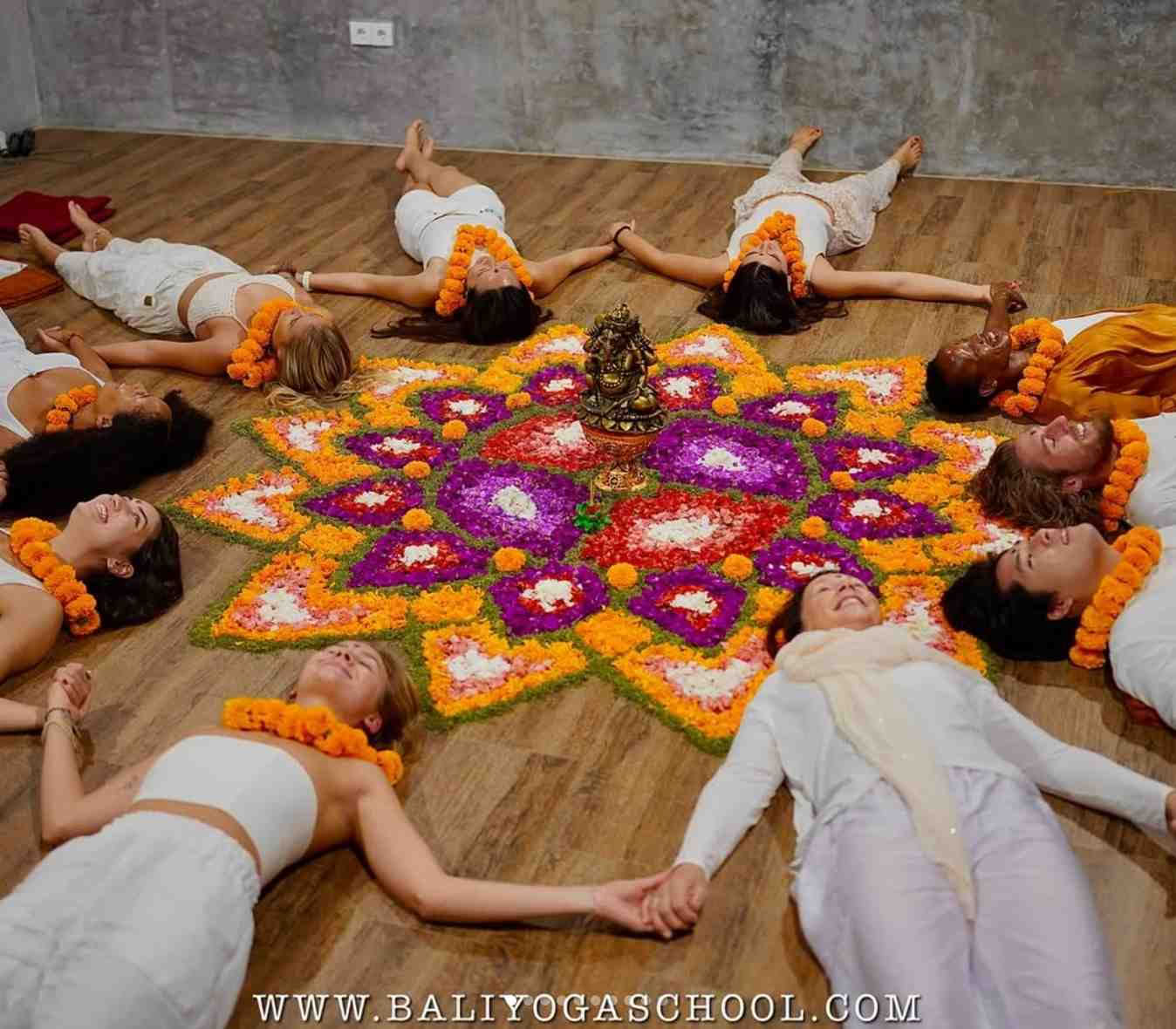 300 timers yogalæreruddannelse i Canggu, Bali